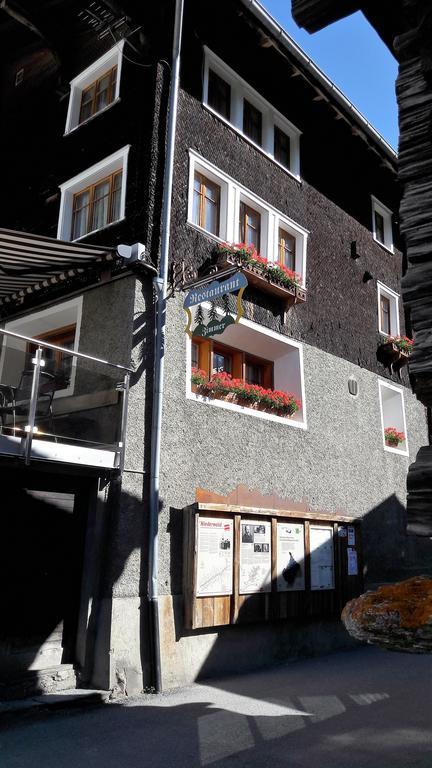 Hotel-Restaurant Drei Tannen Bellwald Exterior foto
