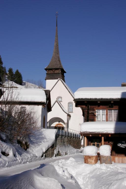 Hotel-Restaurant Drei Tannen Bellwald Exterior foto